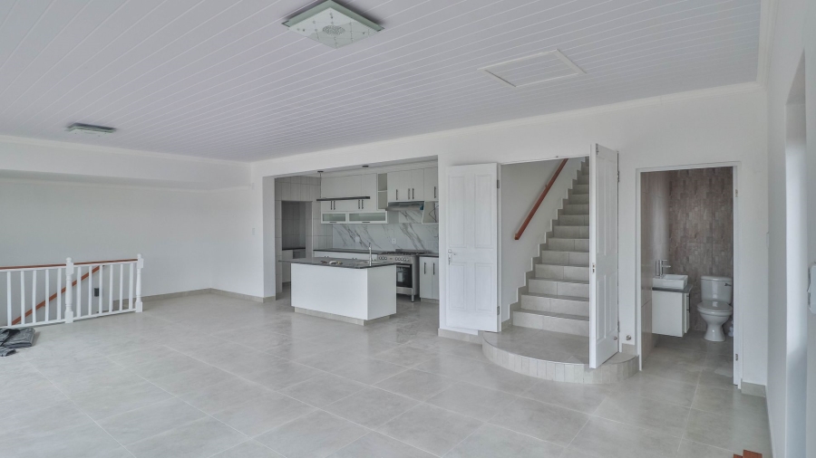 3 Bedroom Property for Sale in Fraaiuitsig Western Cape